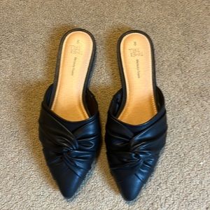 Brand new, cute Black flat shoes (not leather), size 9, never worn!